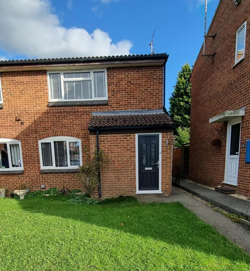 Private One Bedroom Apartment With Garden And Parking Thame Exterior foto